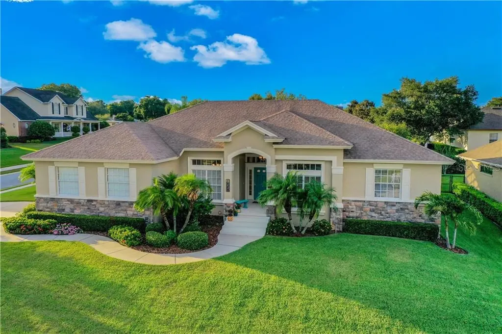 1968 Viewpoint Landings Road Lakeland FL 33810