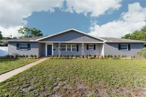 3230 W Grove Street Tampa FL 33614