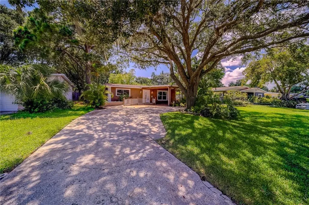 4126 Huntington Street NE St Petersburg FL 33703