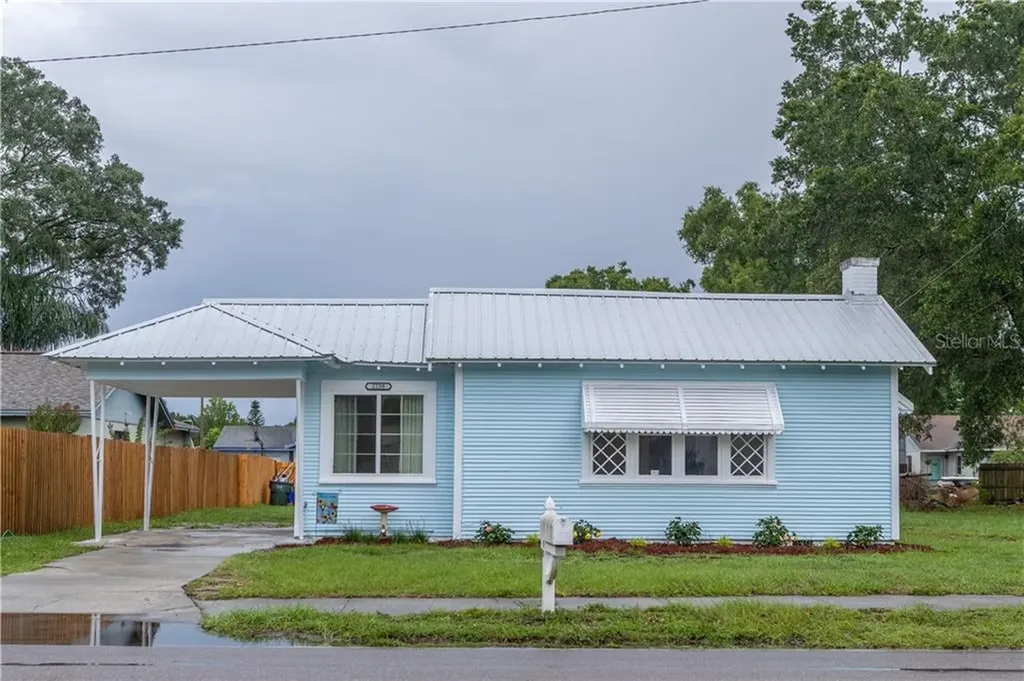 2258 N Crystal Lake Drive Lakeland FL 33801
