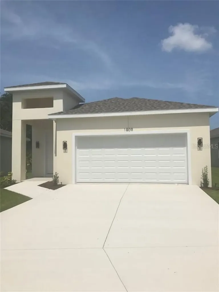 1809 Little Bird Court Sarasota FL 34235