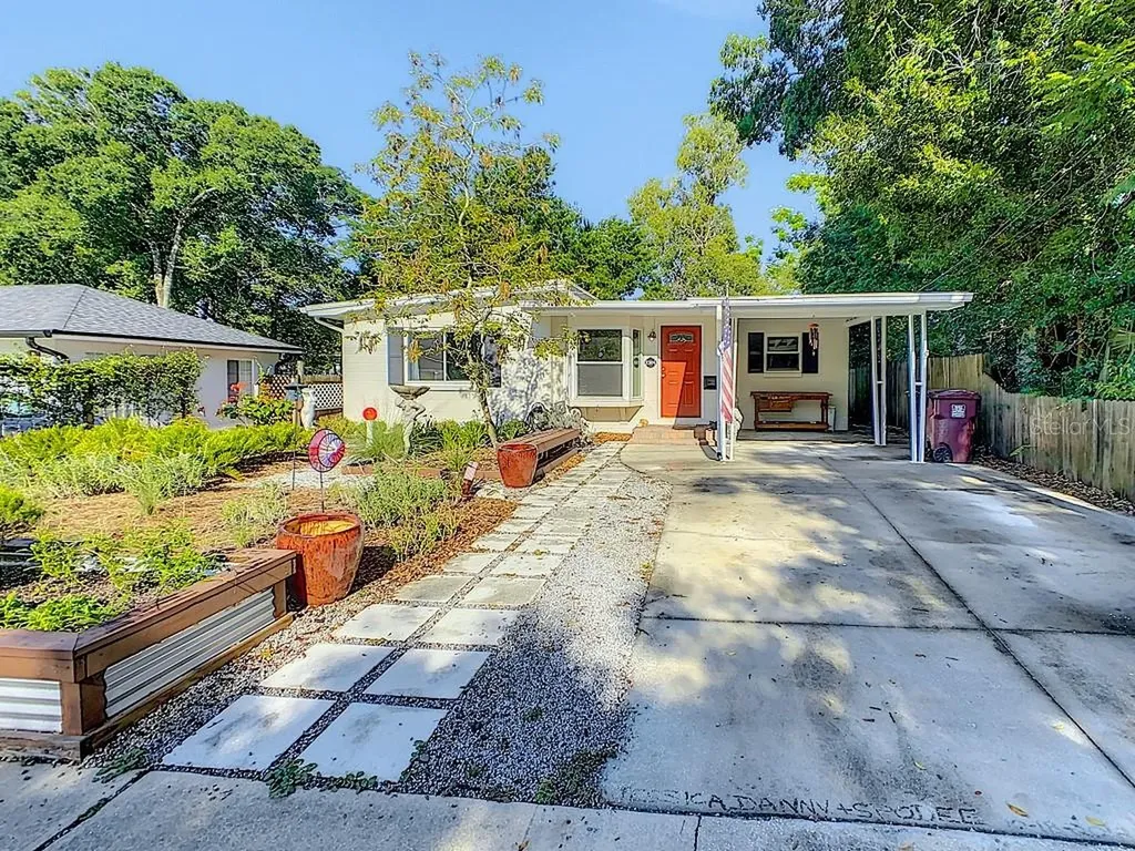 2504 Musselwhite Avenue Orlando FL 32804