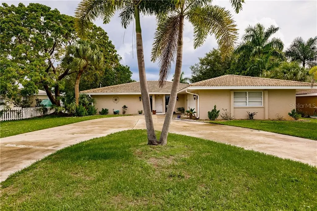 230 W Grace Street Punta Gorda FL 33950