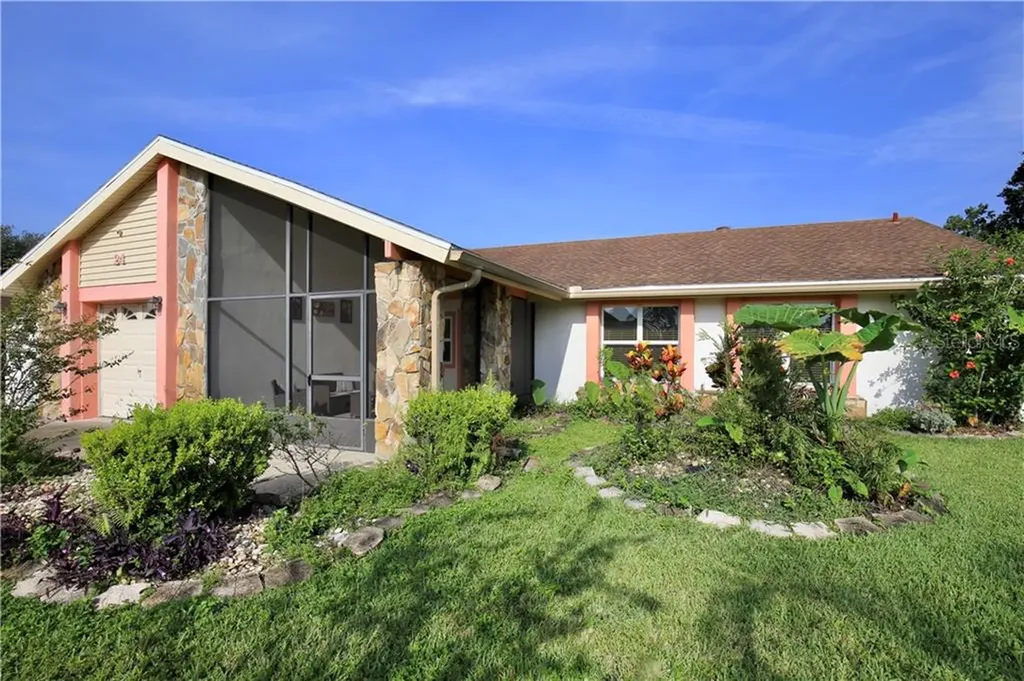 24 S Flag Court Kissimmee FL 34759