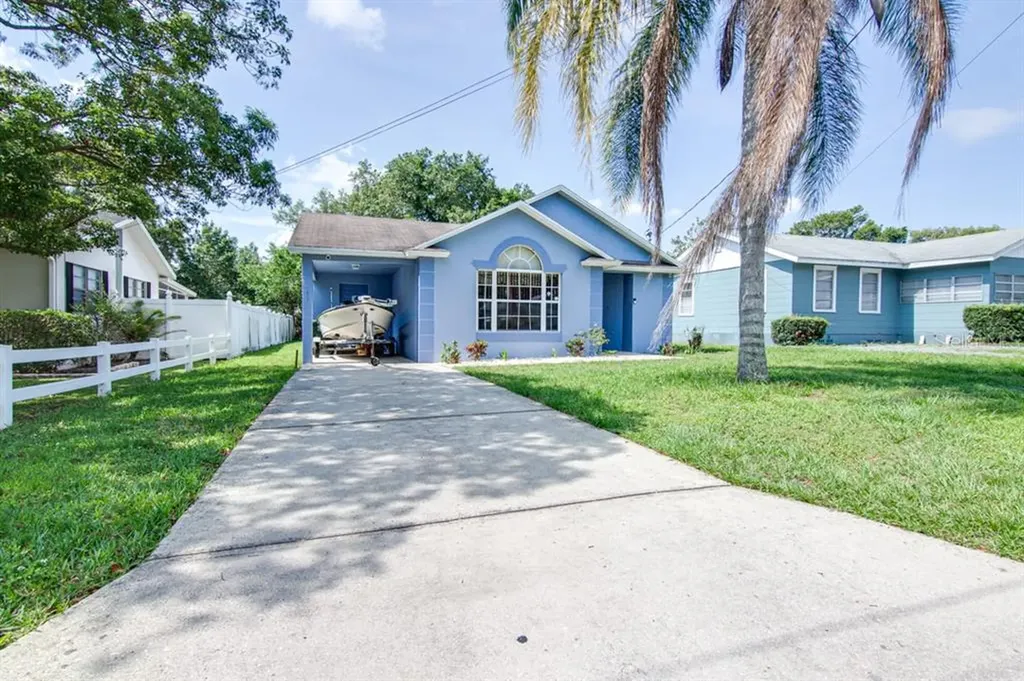735 E Lowell Street Lakeland FL 33805