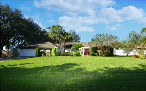 1201 Cypress Point E Winter Haven FL 33884