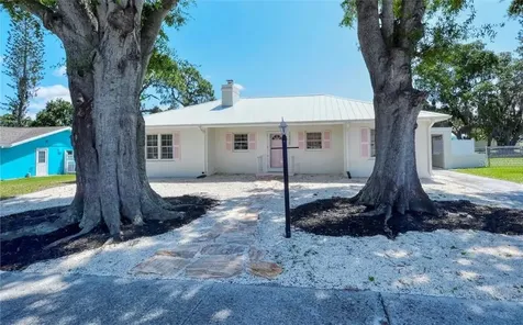 7353 Phillips Street Sarasota FL 34243