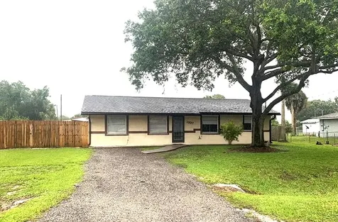 1307 SW 3rd Avenue Okeechobee FL 34974