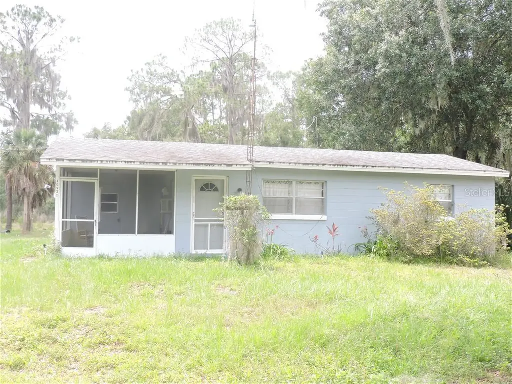 10921 W Beach Parkway Lake Wales FL 33898