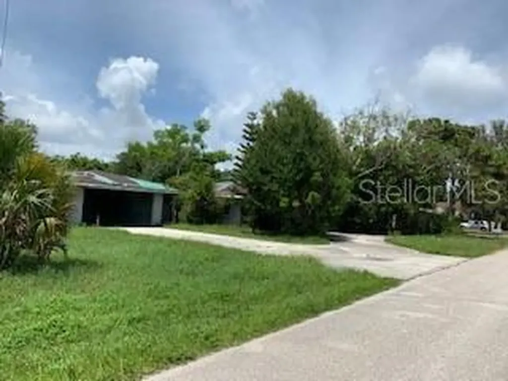 510 Leach Street Englewood FL 34223