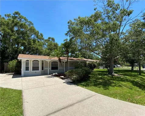7749 40th Terrace N St Petersburg FL 33709