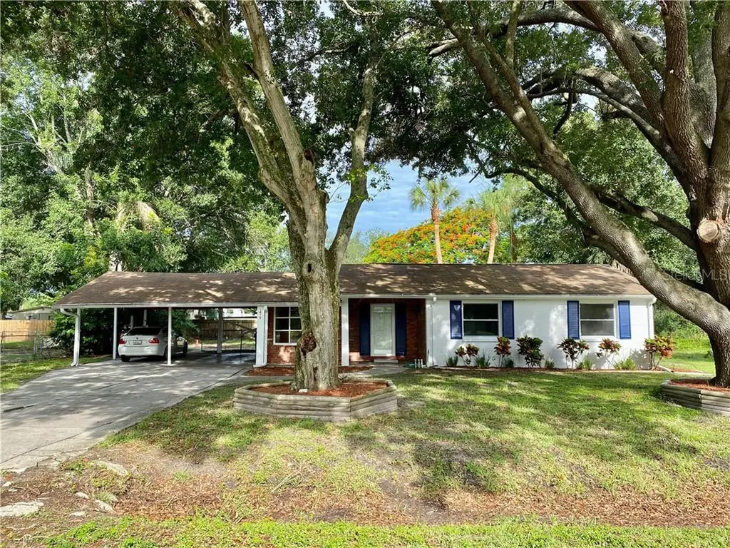 1615 1st Street SE Ruskin FL 33570