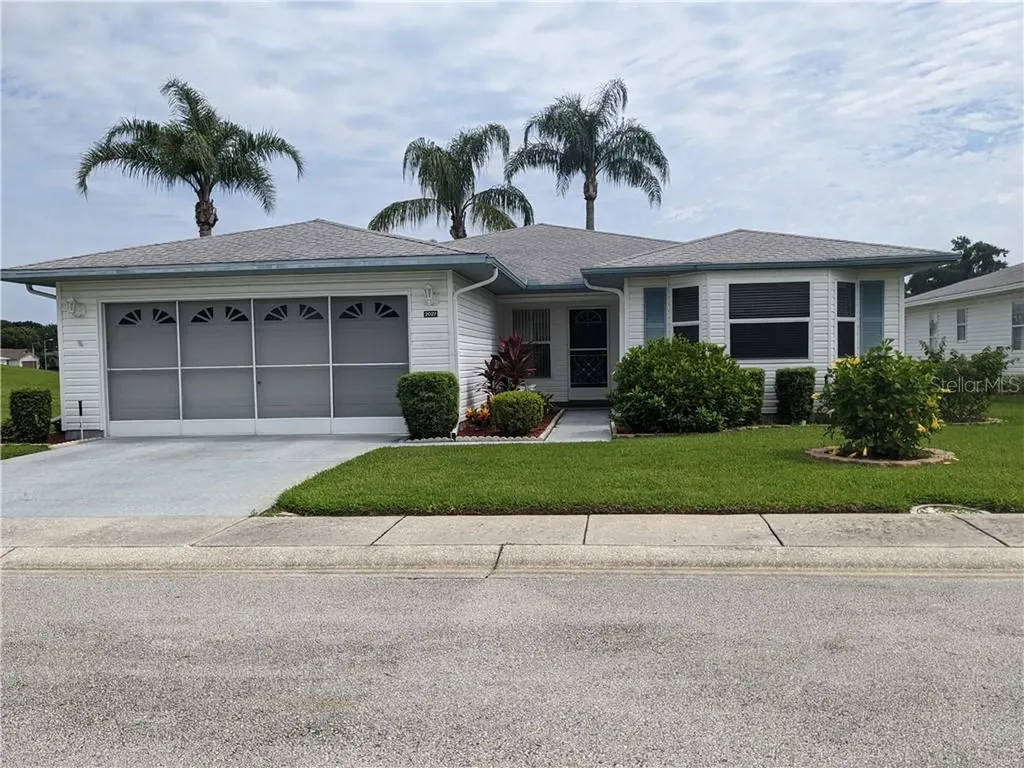 2027 Spyglass Court Lakeland FL 33810