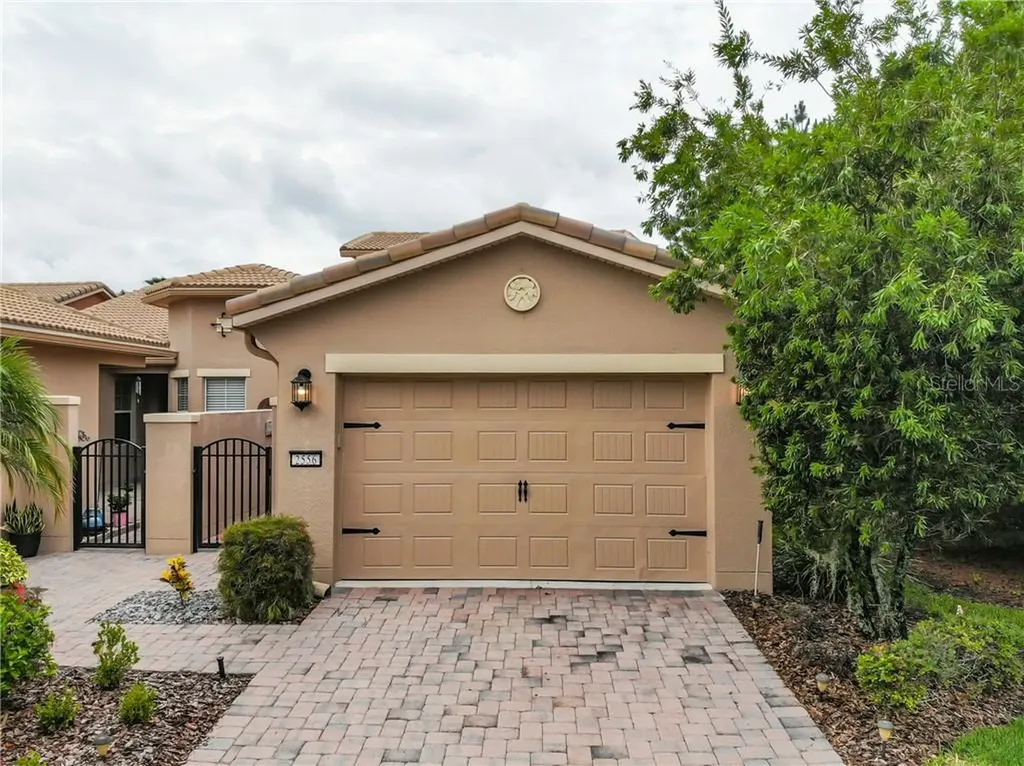 2556 Palm Tree Drive Kissimmee FL 34759