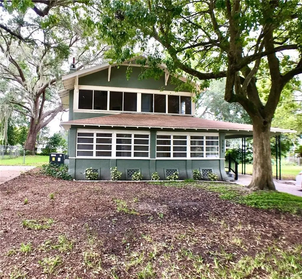 2201 Avenue F NW Winter Haven FL 33880