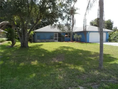 366 Posadas Circle Punta Gorda FL 33983