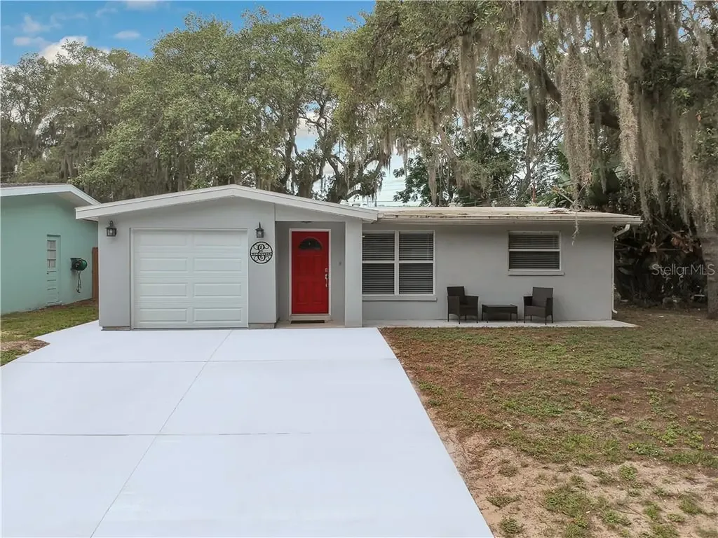 2386 Navarez Avenue Safety Harbor FL 34695