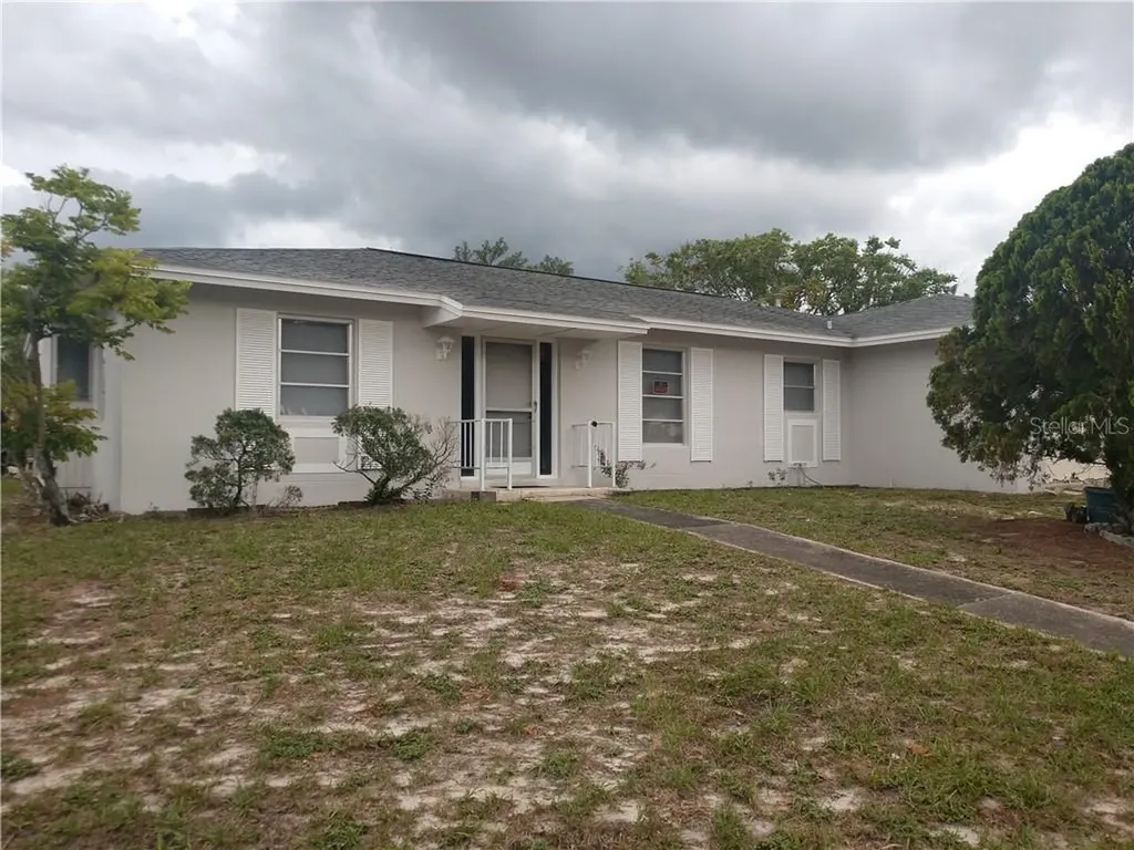 1927 English Drive Deltona FL 32738