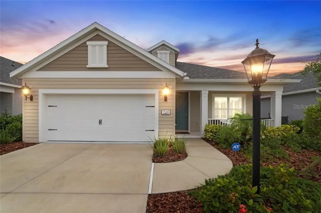 7546 Ridgelake Circle Bradenton FL 34203