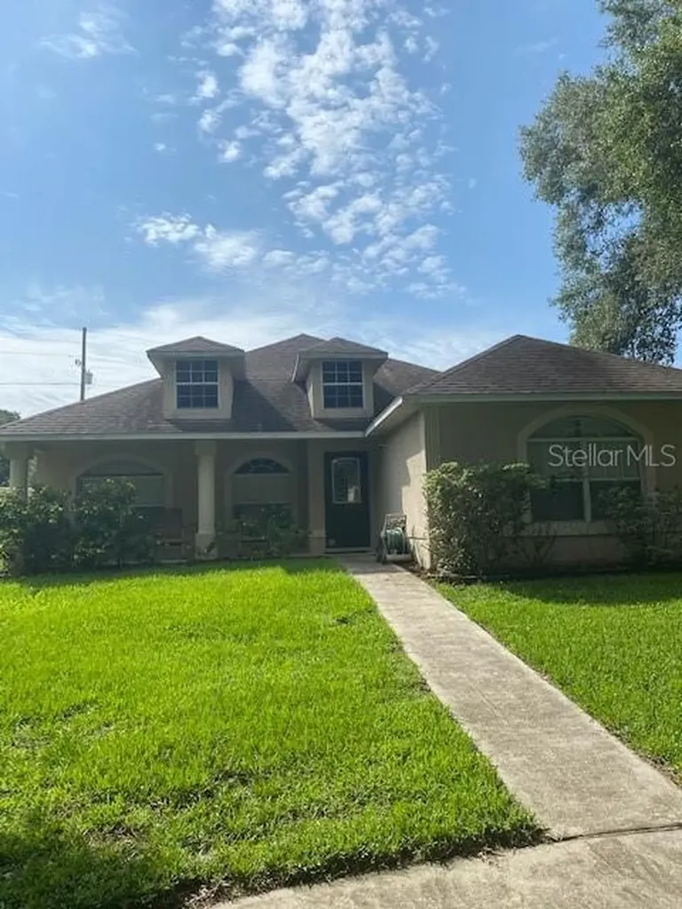 518 Disston Avenue Minneola FL 34715