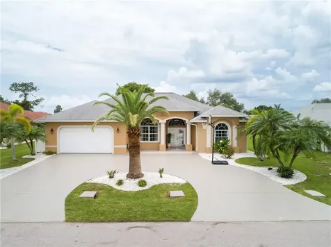 2233 Bengal Court Punta Gorda FL 33983