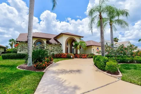 4208 Presidential Avenue Circle E Bradenton FL 34203