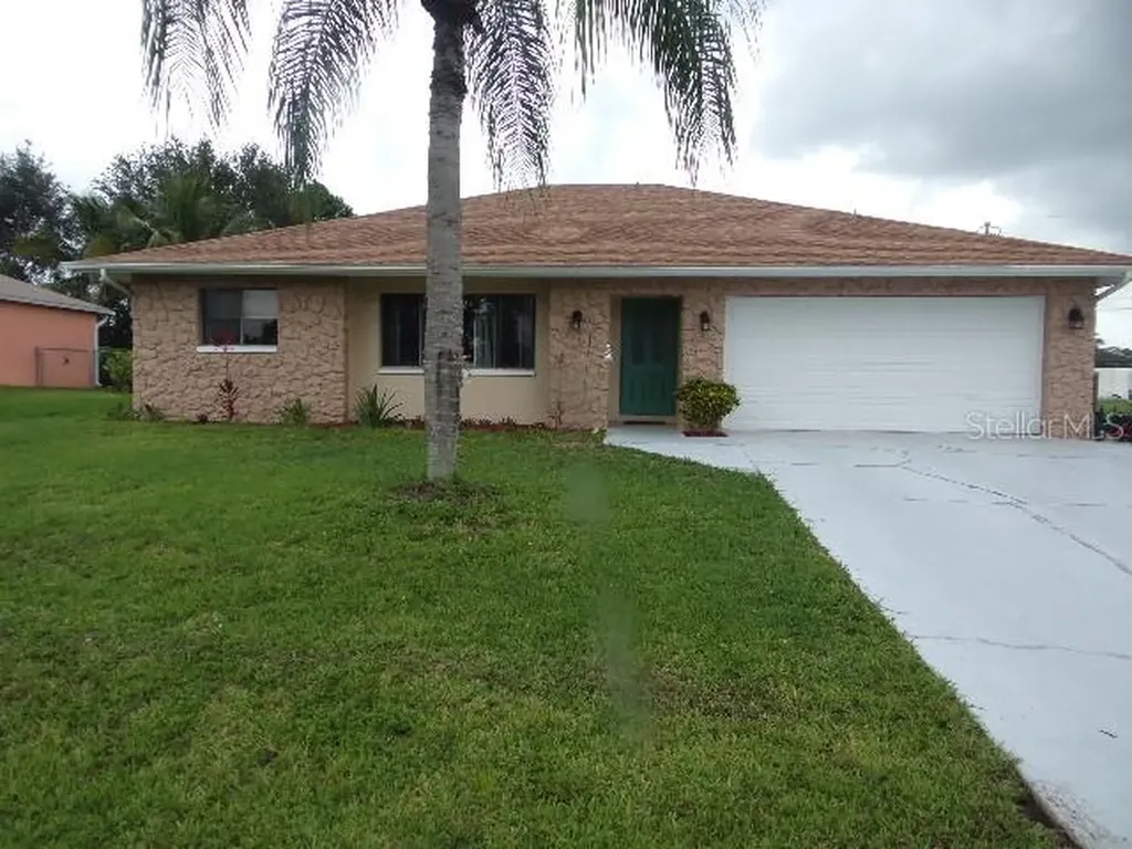 610 SE 26th Street Cape Coral FL 33904