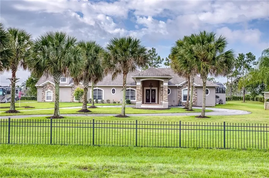 18700 Newburg Street Orlando FL 32833