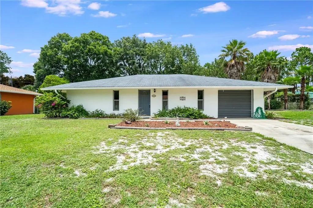 1525 Salazar Street SE Palm Bay FL 32909