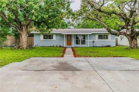 3246 50th Avenue N St Petersburg FL 33714