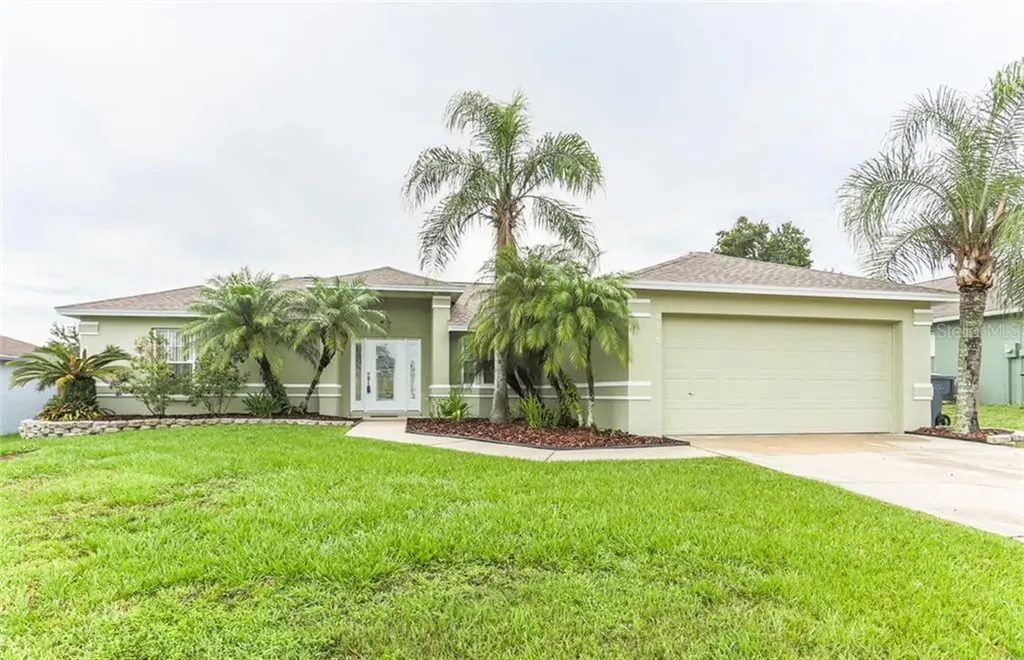 8015 Apple Blossom Drive Lakeland FL 33810