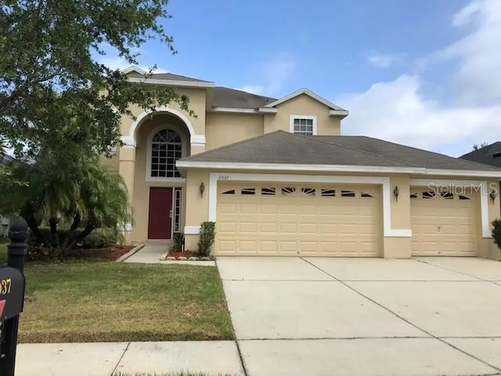 2037 Gloria Oak Court Orlando FL 32820