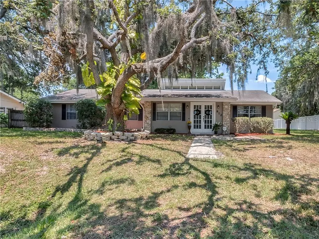 912 Poinsettia Drive Chuluota FL 32766