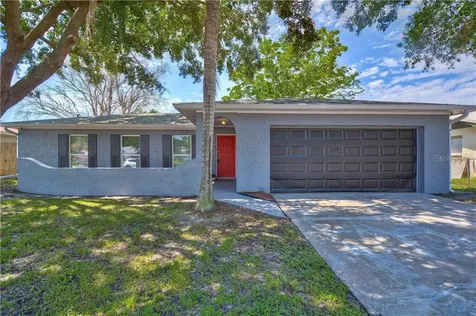 623 Barkfield Street Brandon FL 33511