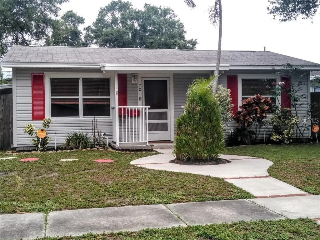 721 43rd Avenue N St Petersburg FL 33703