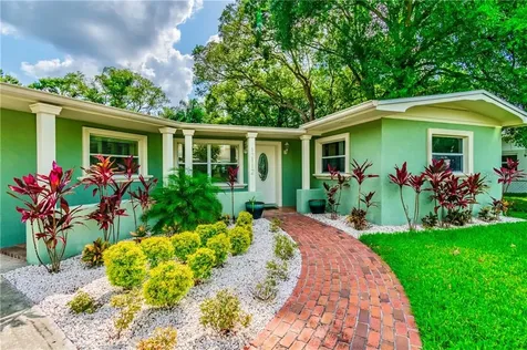 12112 Knoll Street Tampa FL 33612