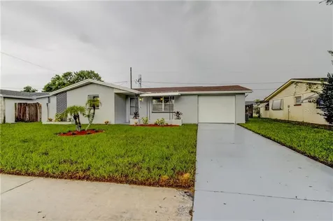 5605 Flora Avenue Holiday FL 34690
