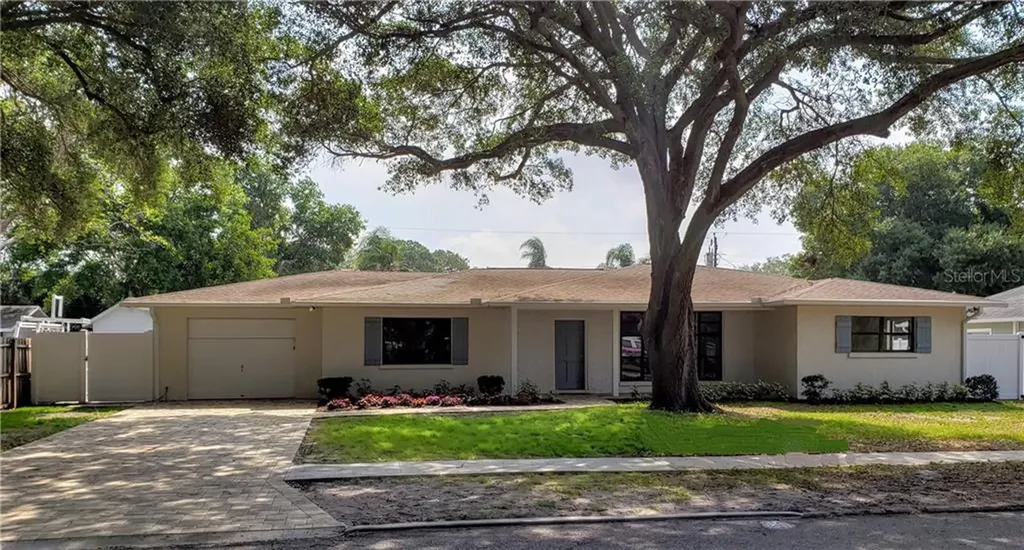 1103 45th Street W Bradenton FL 34209