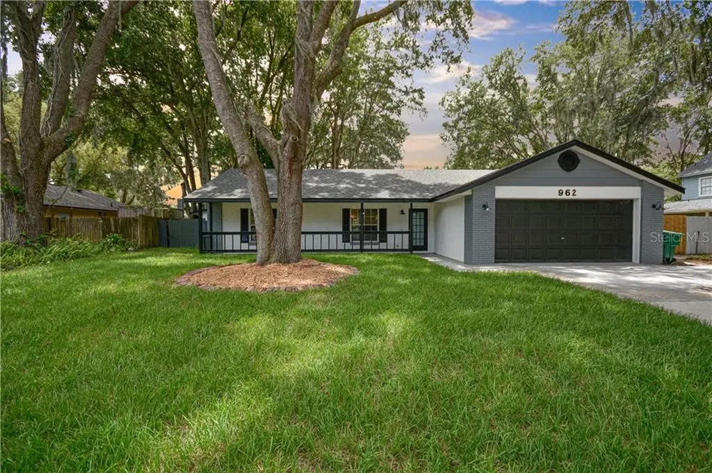 962 Glenmeadow Drive Winter Garden FL 34787
