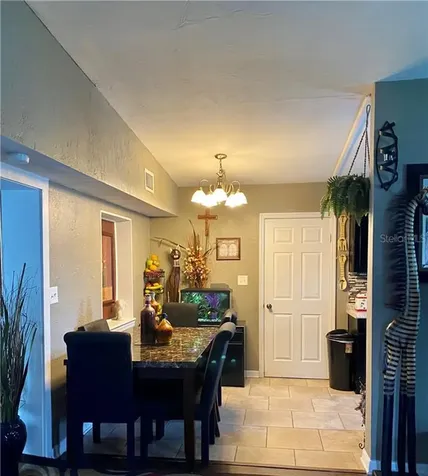 6201 Dahlia Drive Orlando FL 32807