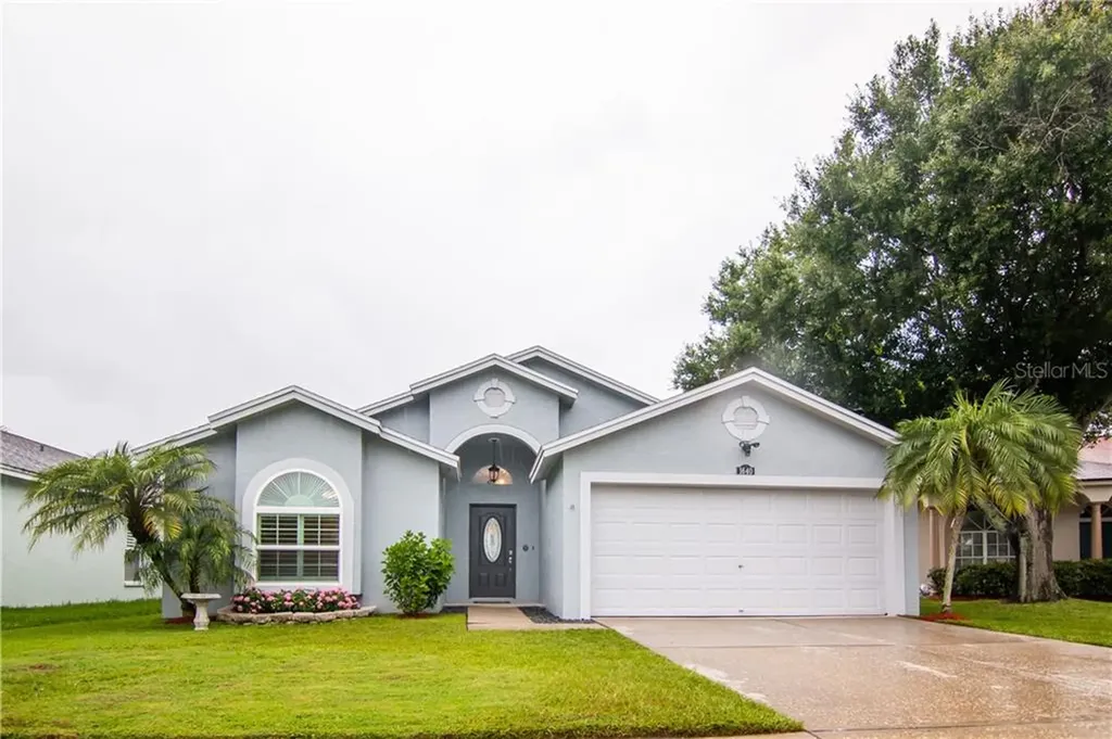 1640 Portsmouth Lake Drive Brandon FL 33511