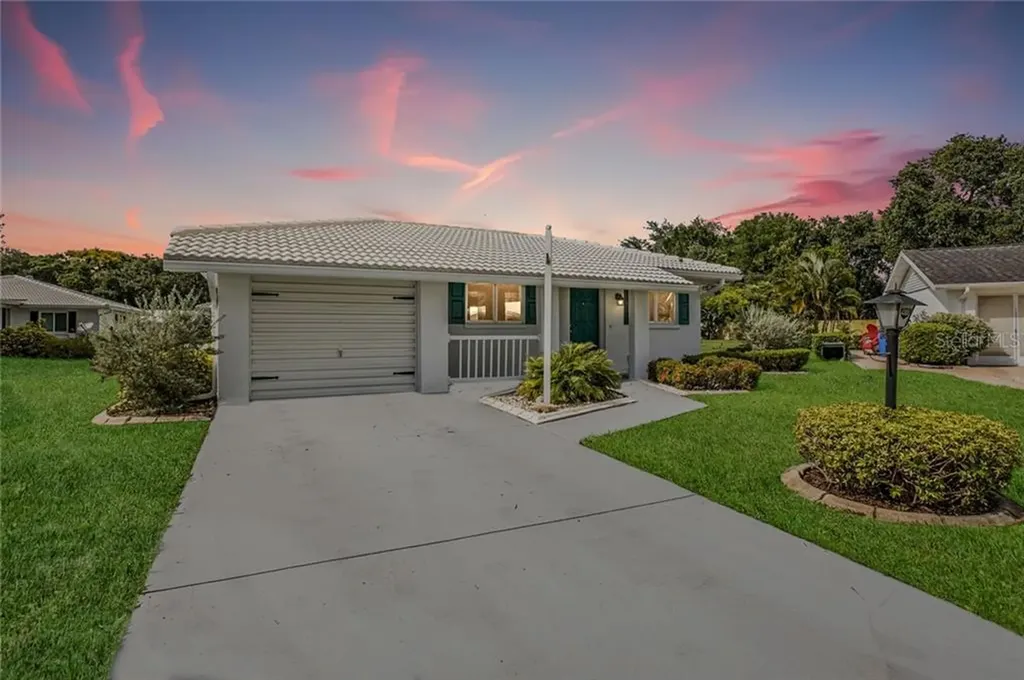 4305 Teakwood Circle Bradenton FL 34208