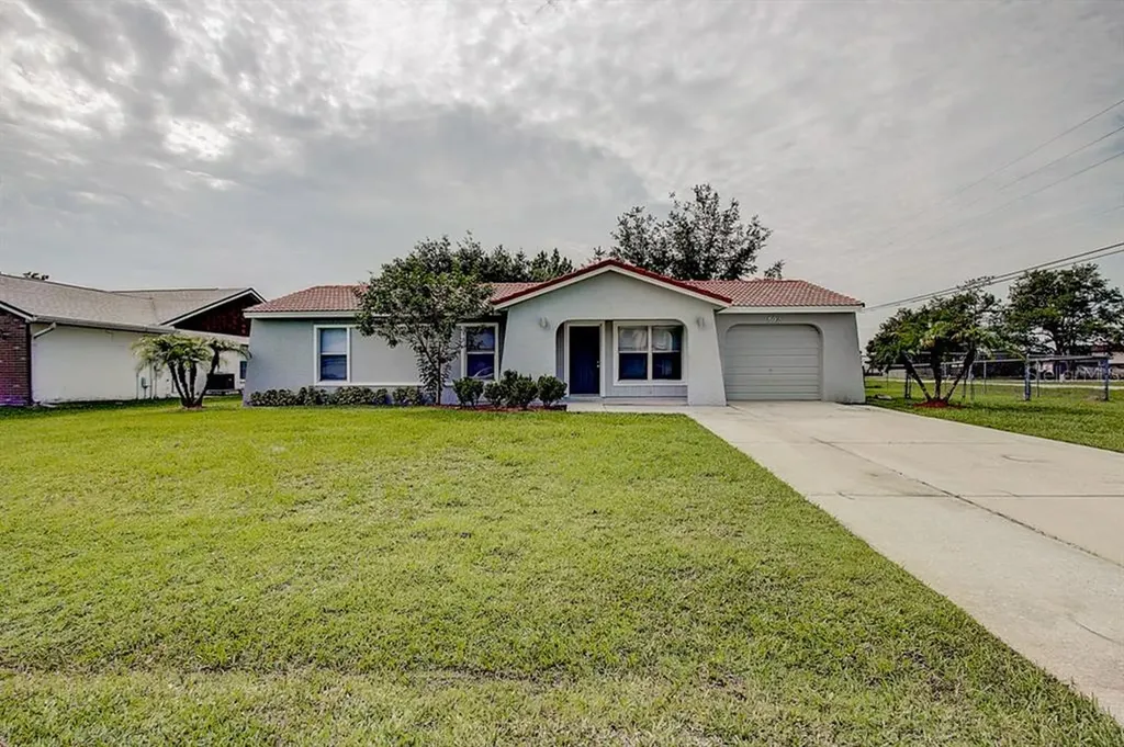 502 Glade Court Kissimmee FL 34758