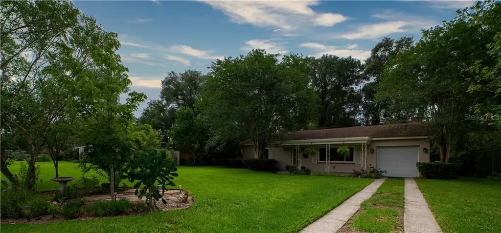 809 Wessex Place Orlando FL 32803