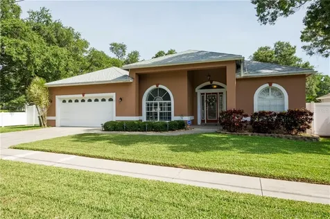 13704 Oak Forest Boulevard S Seminole FL 33776