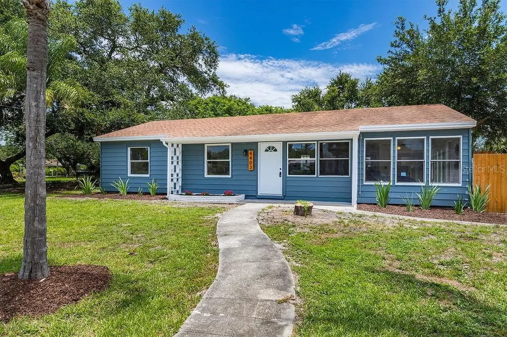 4403 W Bay Court Avenue Tampa FL 33611
