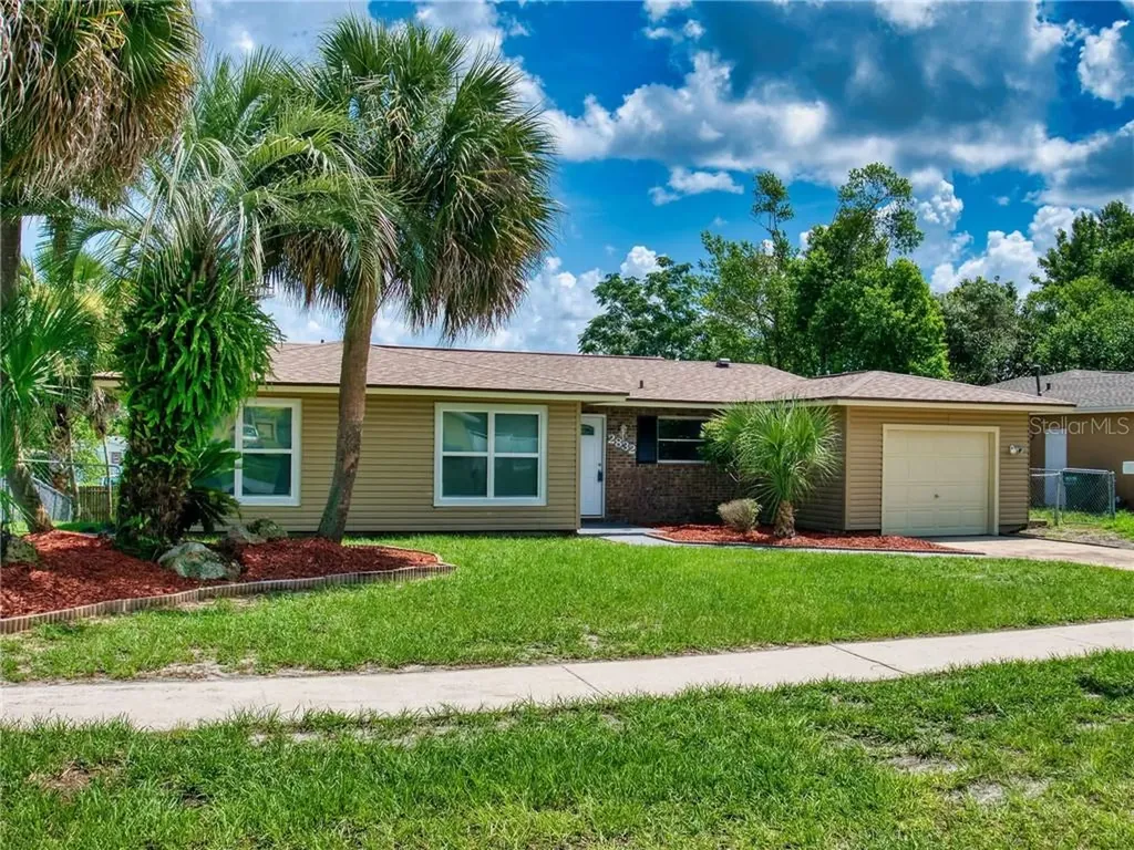 2832 English Drive Deltona FL 32738