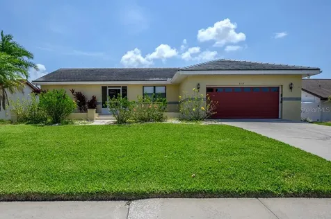 6513 King Palm Way Apollo Beach FL 33572