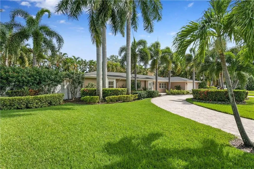 200 Miramar Boulevard NE St Petersburg FL 33704
