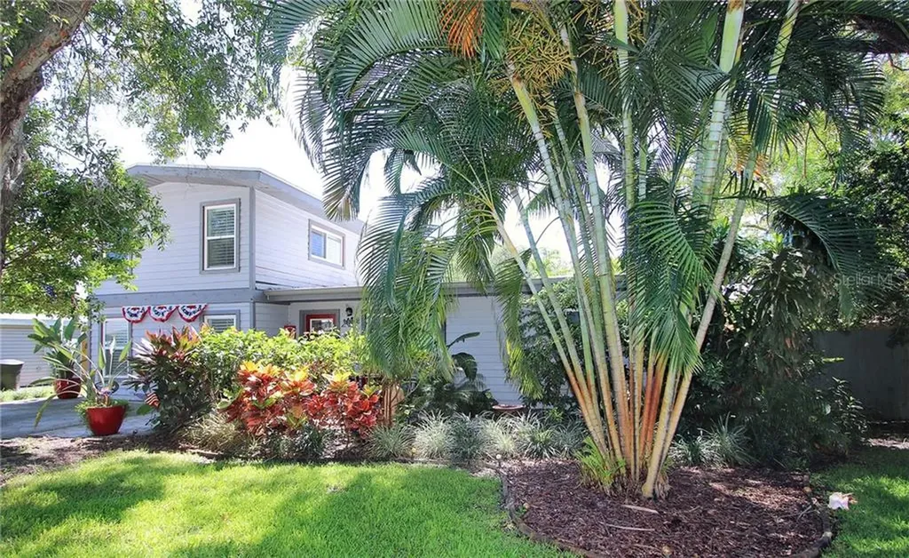 6603 14th Street N St Petersburg FL 33702